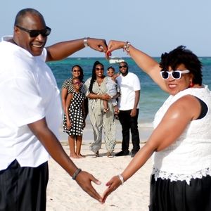 Meet your Posher, Larry